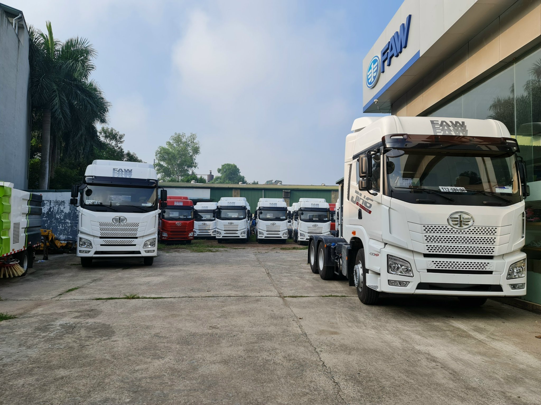 Xe tải đầu kéo Faw