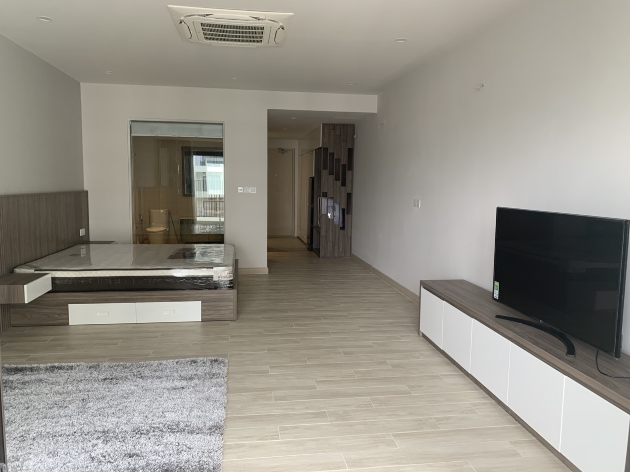 Bán căn hộ studio GoldCoast tầng 34