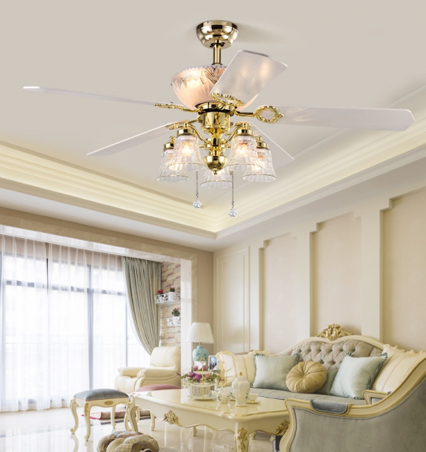 Quạt trần có đèn điều khiển từ xa
