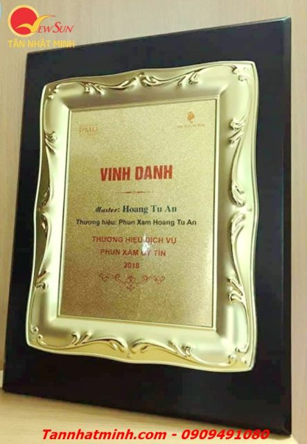 Bảng vinh danh