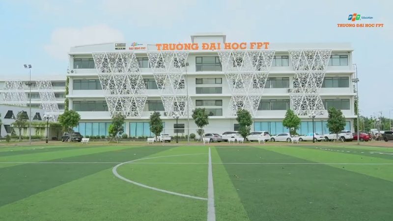 Trường Đại Học FPT - LÂM THỊ TRIỆU DUY đang theo học