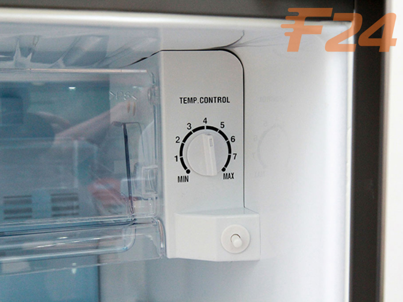 Nhiệt độ thấp dẫn đến tủ lạnh bị đóng đá ngăn mát