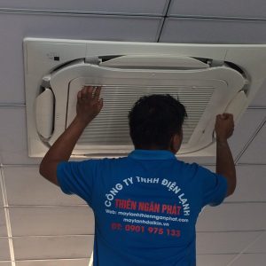 máy lạnh âm trần daikin, máy lạnh cassette, điều hòa âm trần, may lanh am tran 2 ngựa, máy lạnh âm trần nối ống gió,