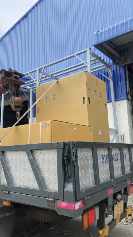 máy lạnh nối ống gió trong phòng khách