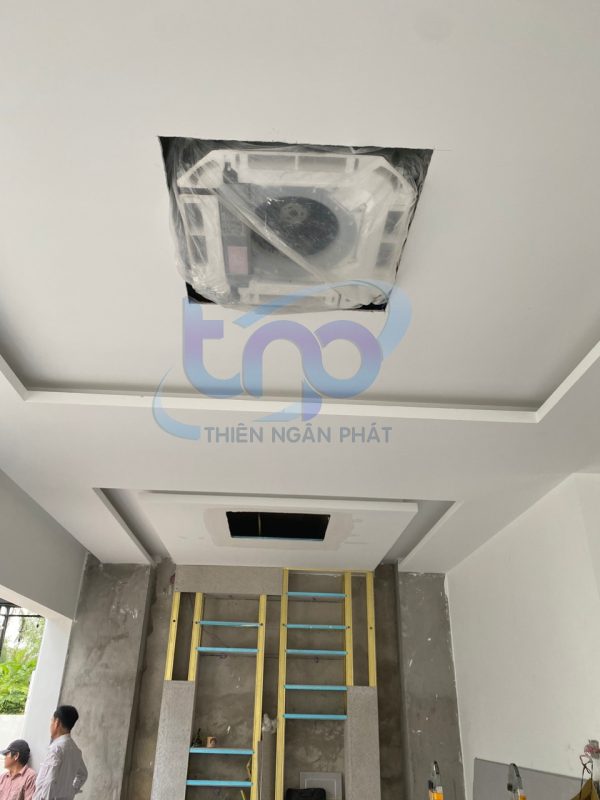Máy lạnh giấu trần Daikin FBFC50DVM9