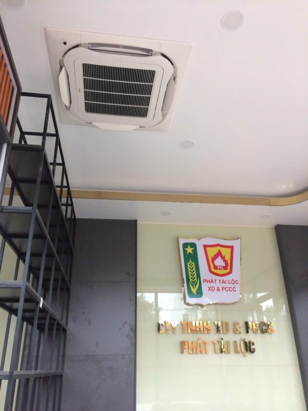 máy lạnh âm trần
