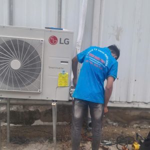 Lắp Máy Lạnh Tủ Đứng LG Cho Văn Phòng Tại LONG AN 