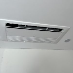 Máy Lạnh Âm Trần LG 2.0hp ZTNQ18GTLA0 1 hướng thổi cho diện tích dưới 30m²