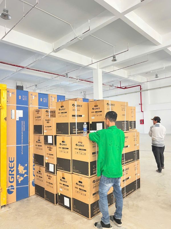 Lắp đặt máy lạnh treo tường Gree chuyên nghiệp